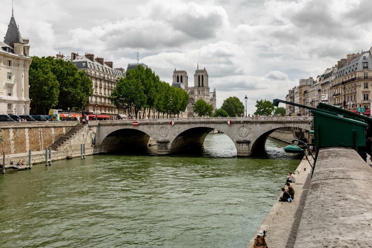 Love Nest In Saint-Michel Paris Exterior foto